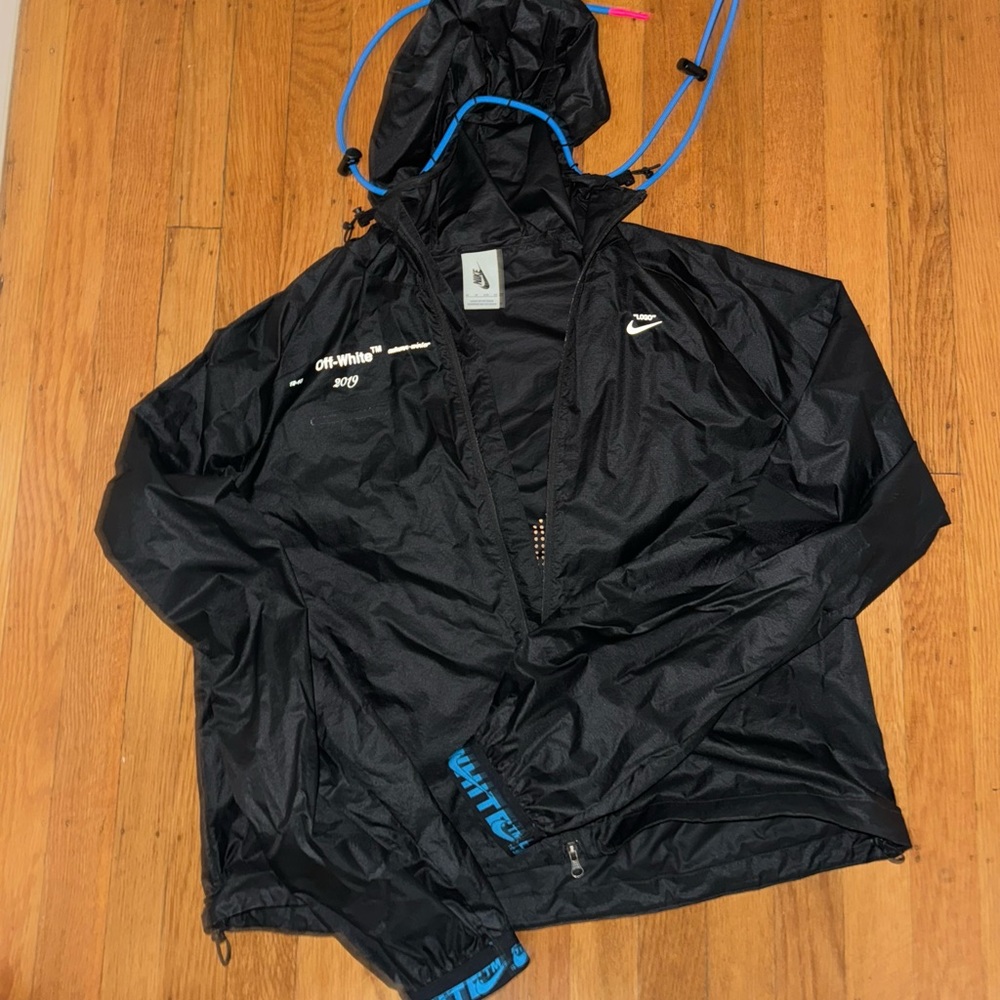 Off white x Nike windbreaker black. Limited edition from 2019, never worn XS